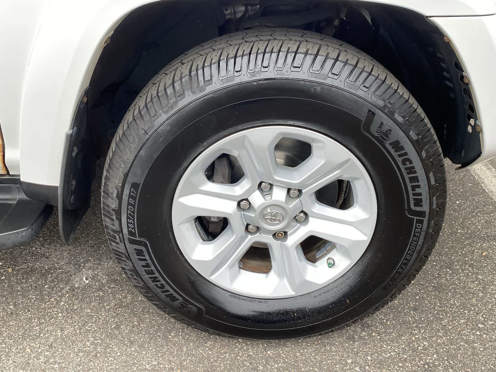 Thumbnail: 2016 Toyota 4Runner - 19