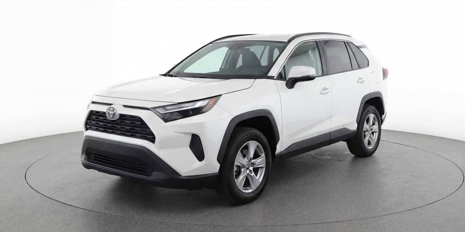 Used 2024 Toyota RAV4 XLE with VIN 2T3P1RFV2RC464176 for sale in Northfield, Minnesota