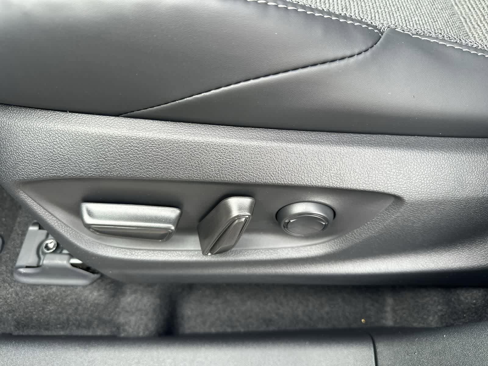 Thumbnail: 2026 Toyota bZ - 22