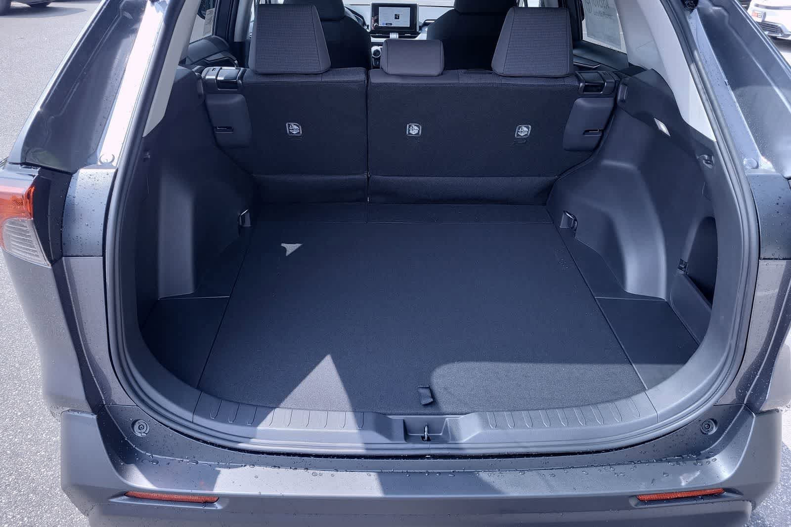 2025 Toyota RAV4 LE 20