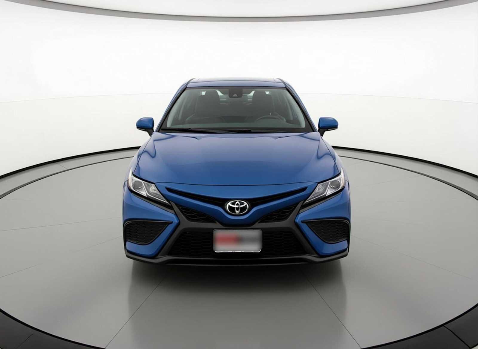 2023 Toyota Camry SE photo 2