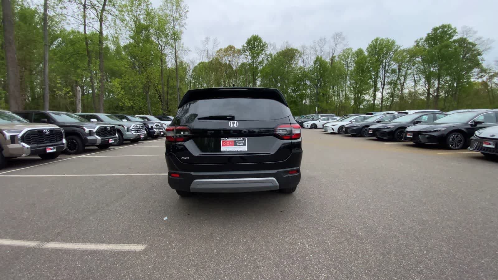 Thumbnail: 2024 Honda Pilot - 10