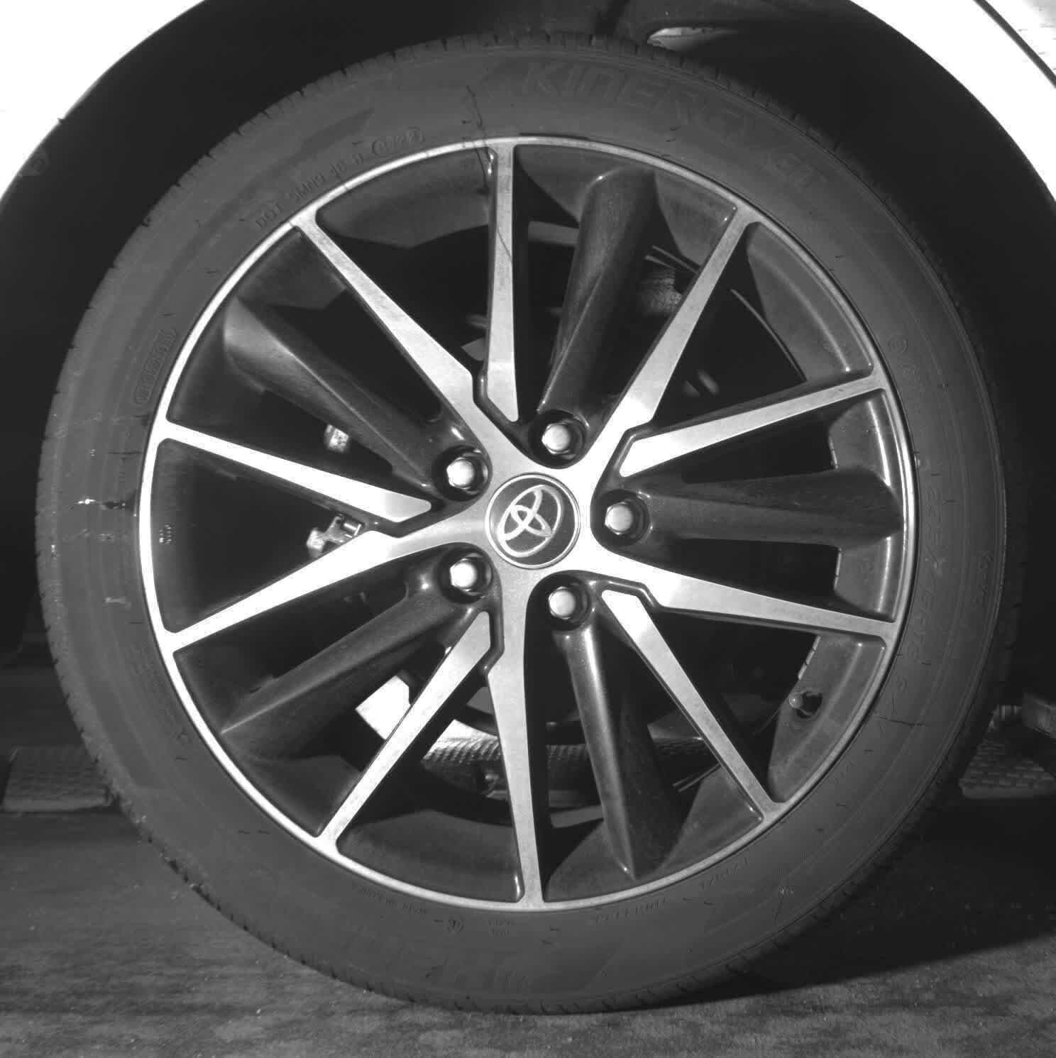 Thumbnail: 2023 Toyota Camry - 14