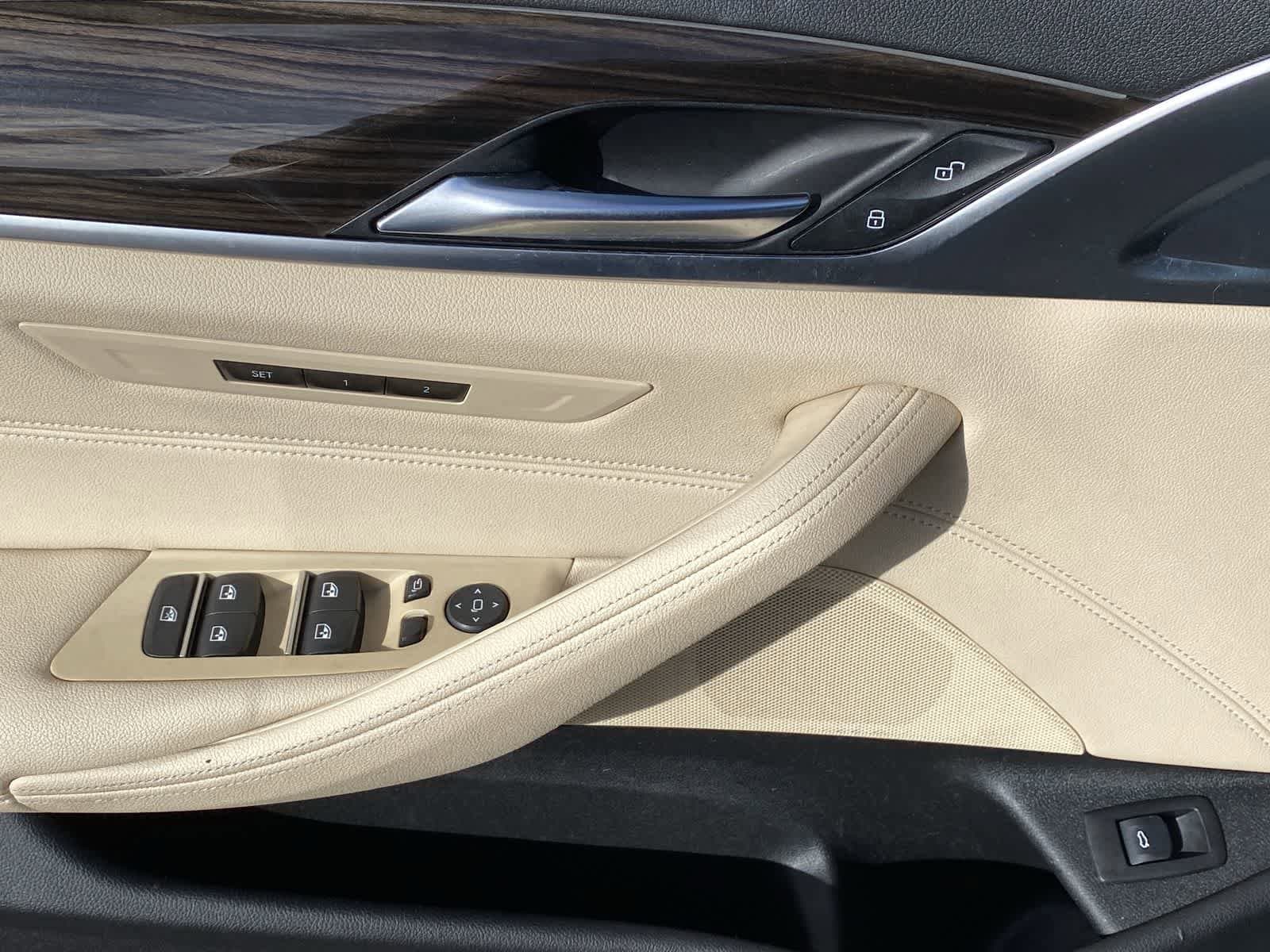 Thumbnail: 2020 BMW 5 Series - 22