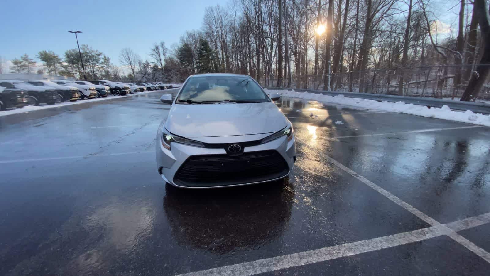 Thumbnail: 2025 Toyota Corolla - 8