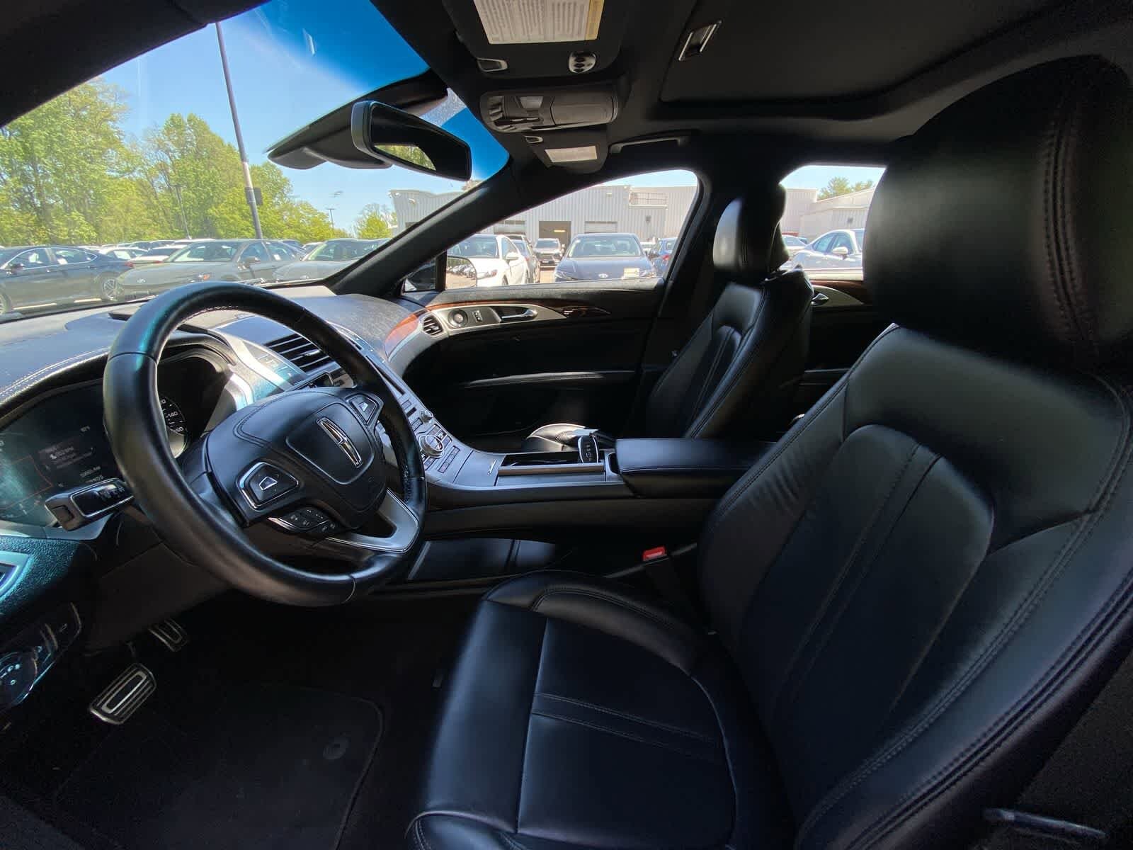 Thumbnail: 2019 Lincoln MKZ - 17