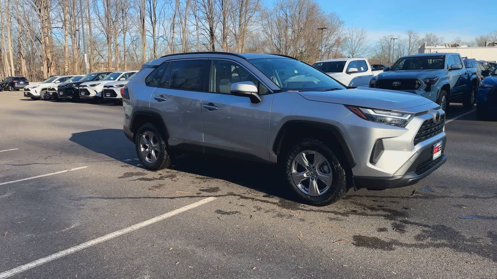 Thumbnail: 2025 Toyota RAV4 - 2