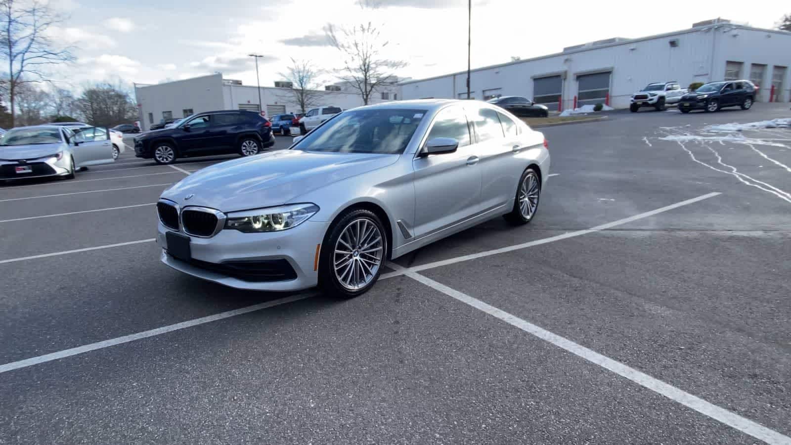 Thumbnail: 2020 BMW 5 Series - 10