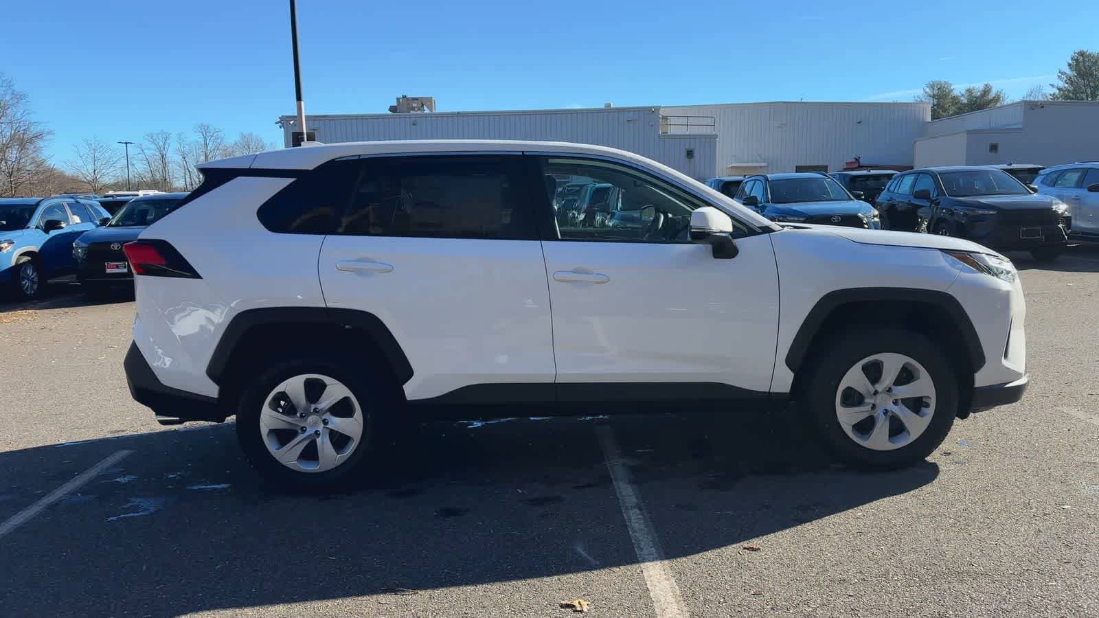 Thumbnail: 2025 Toyota RAV4 - 9