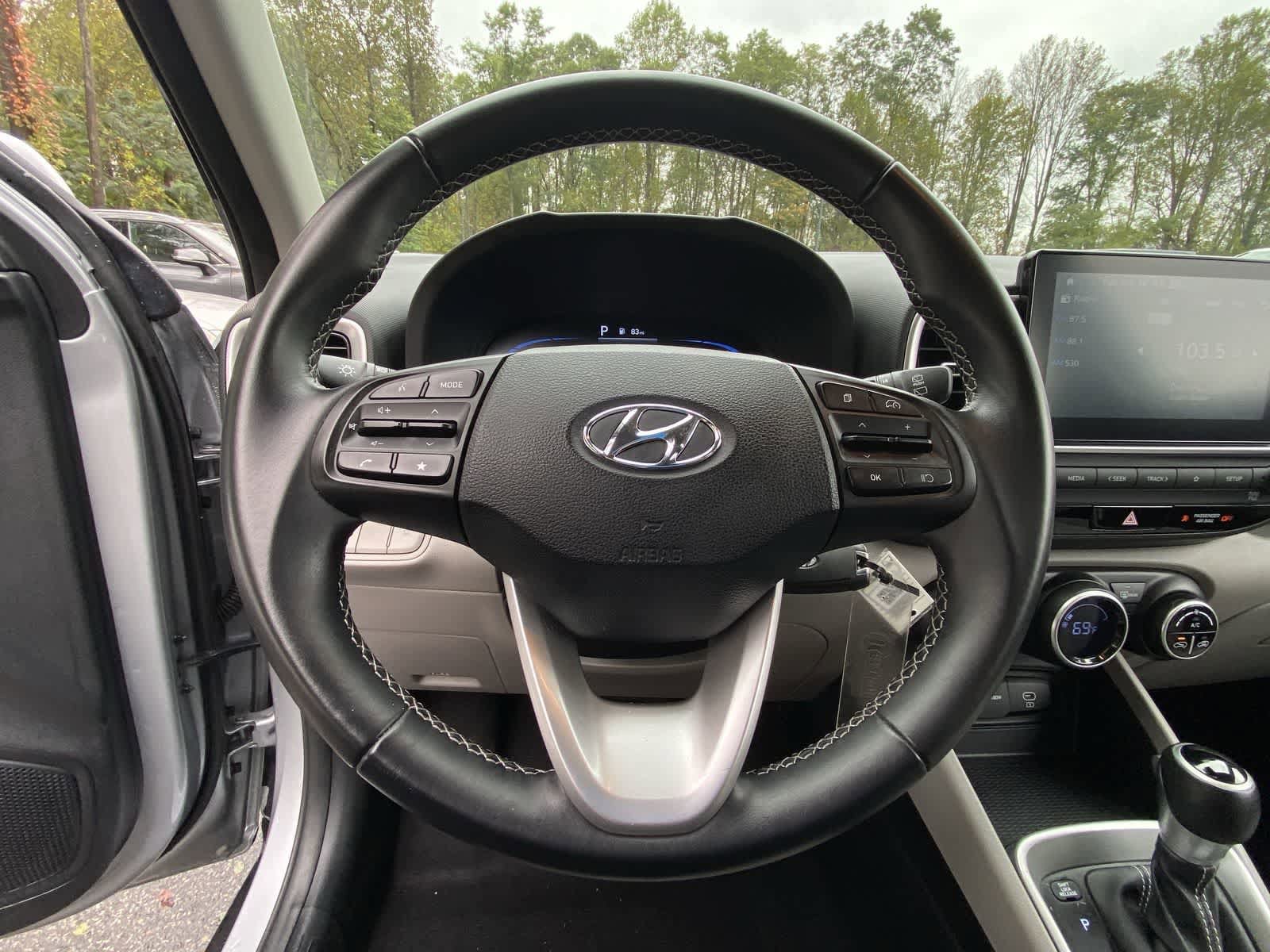 Thumbnail: 2023 Hyundai Venue - 26