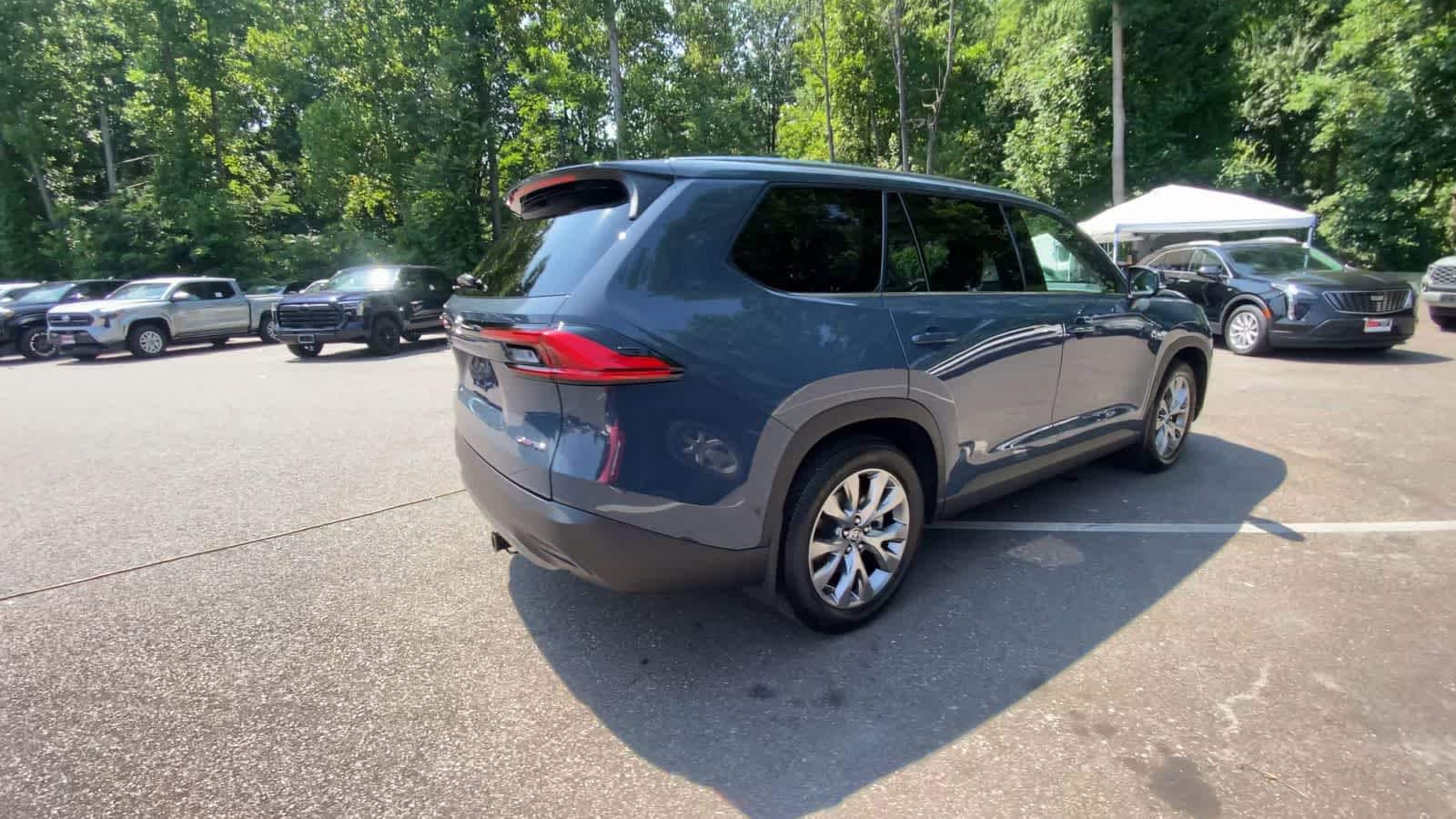 Thumbnail: 2024 Toyota Grand Highlander - 8