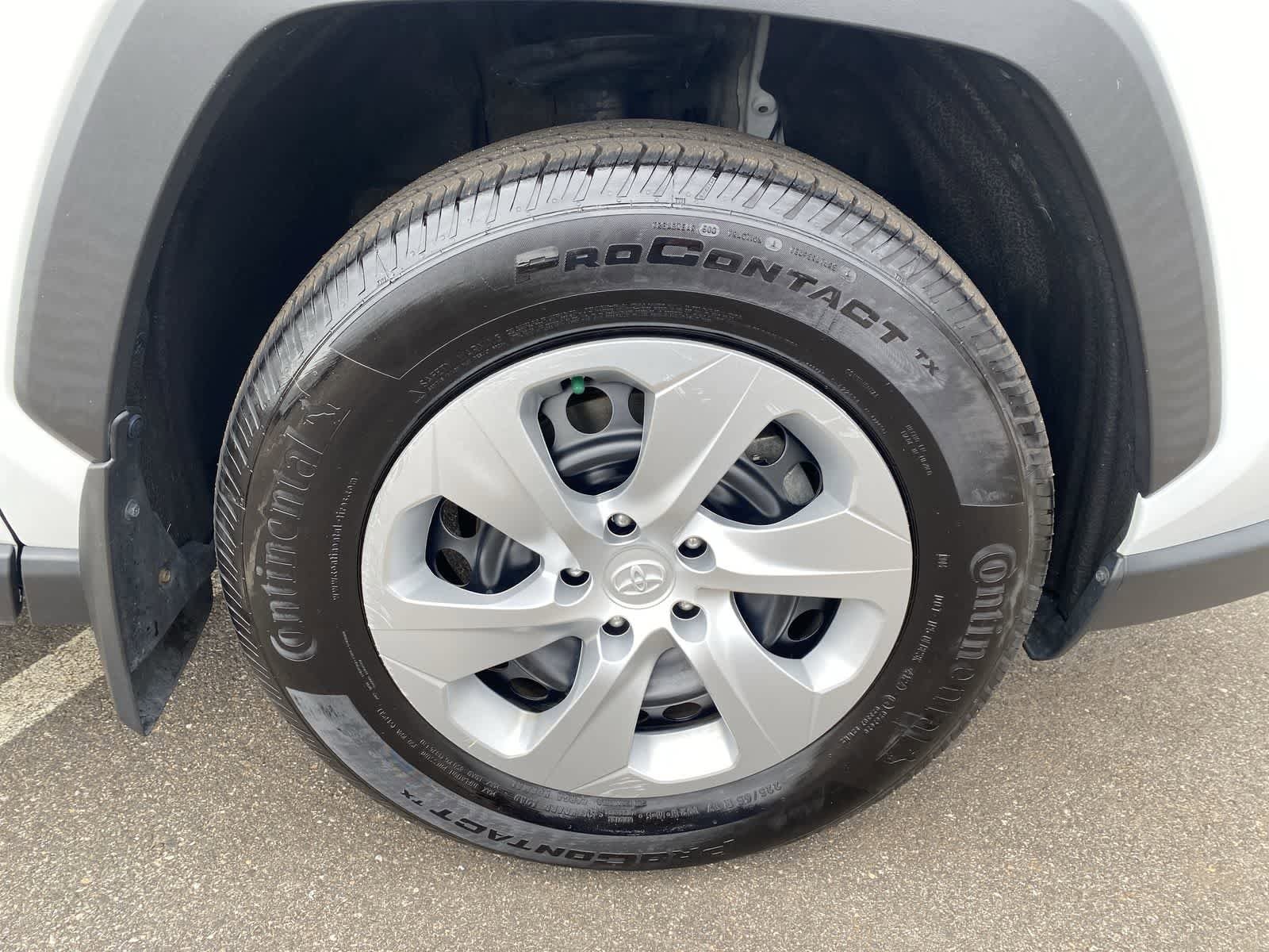 Thumbnail: 2023 Toyota RAV4 - 14