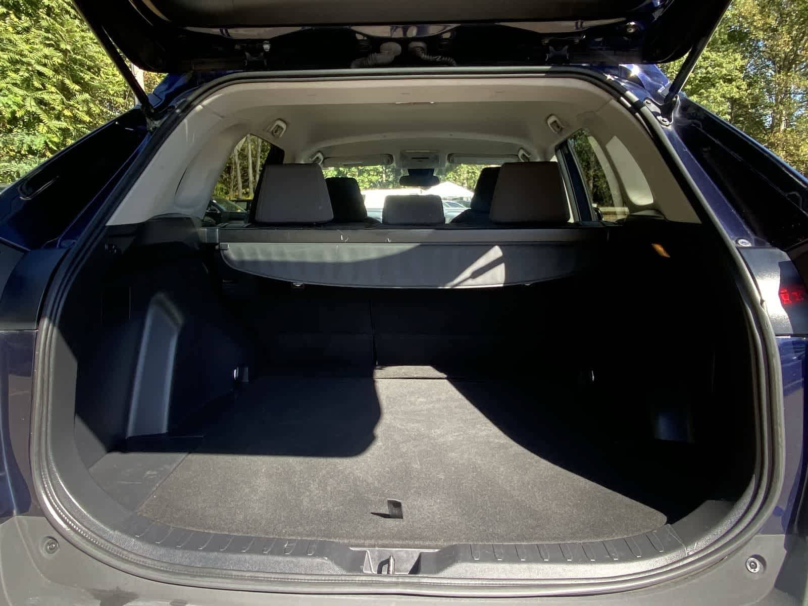 Thumbnail: 2021 Toyota RAV4 - 10