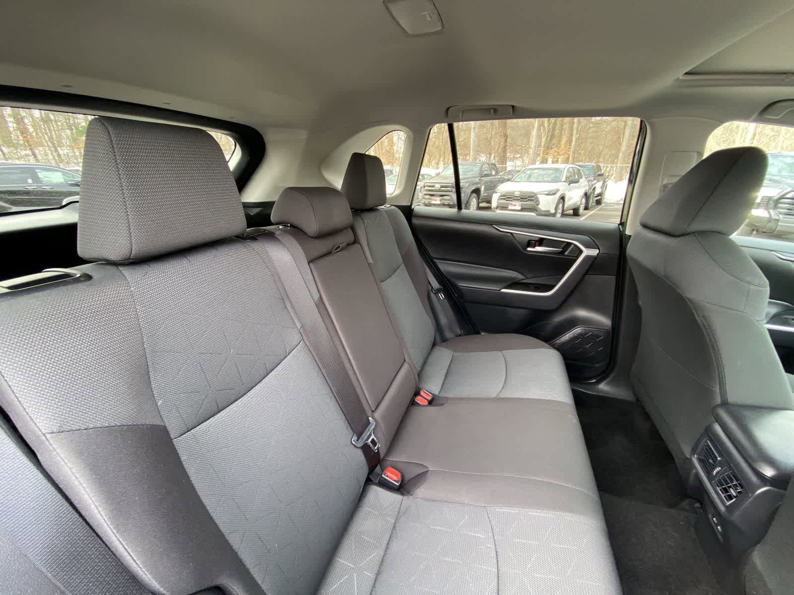 Thumbnail: 2025 Toyota RAV4 - 24