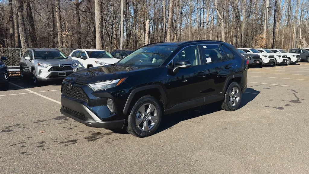 New 2025 Toyota RAV4 Hybrid XLE SUV