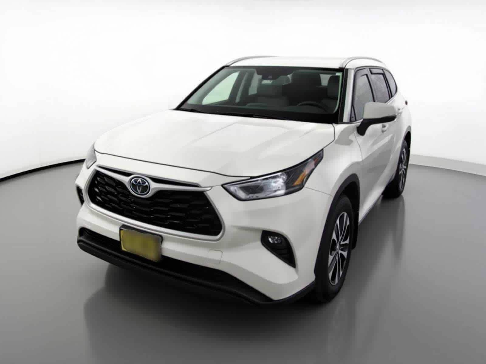 Thumbnail: 2021 Toyota Highlander - 1