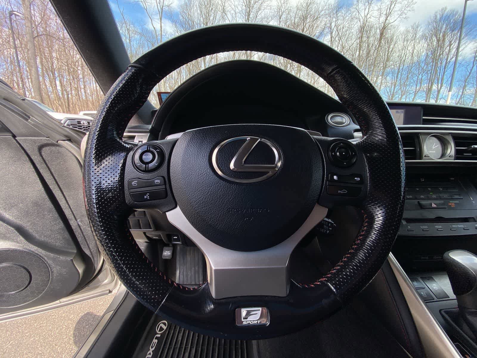 Thumbnail: 2016 Lexus IS - 34