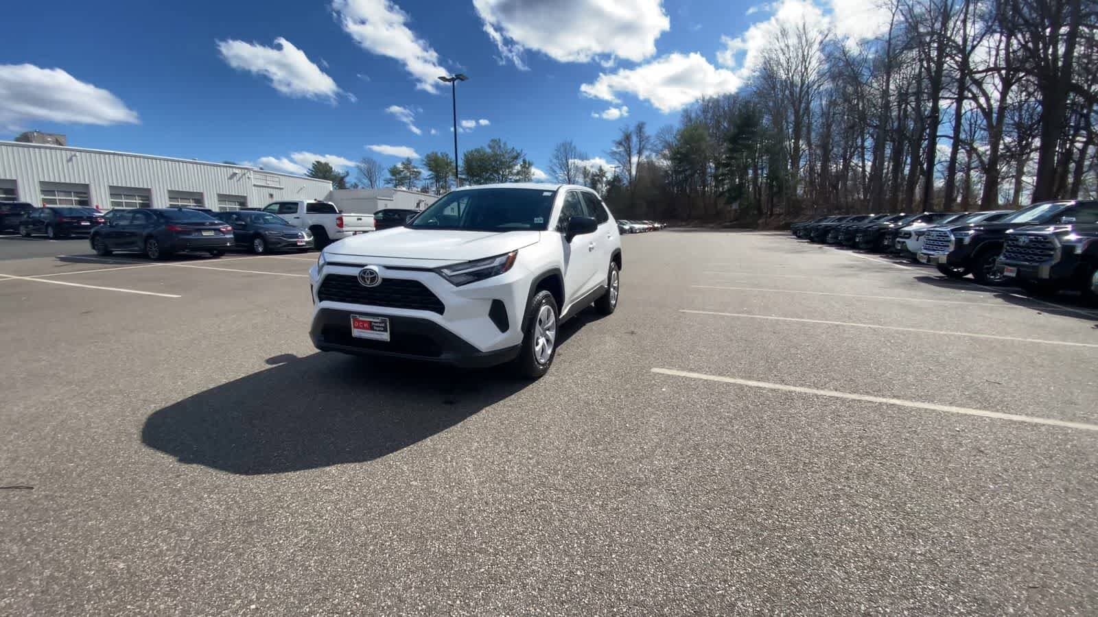 Thumbnail: 2025 Toyota RAV4 - 8