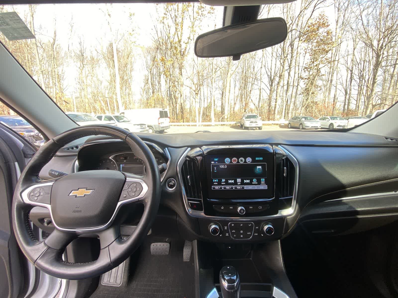 Thumbnail: 2018 Chevrolet Traverse - 24