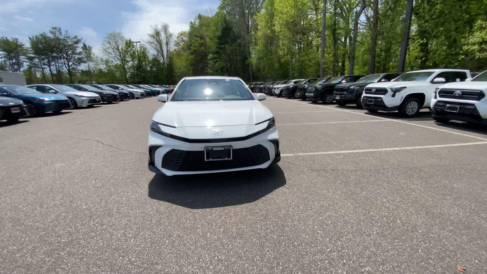 Thumbnail: 2025 Toyota Camry - 3