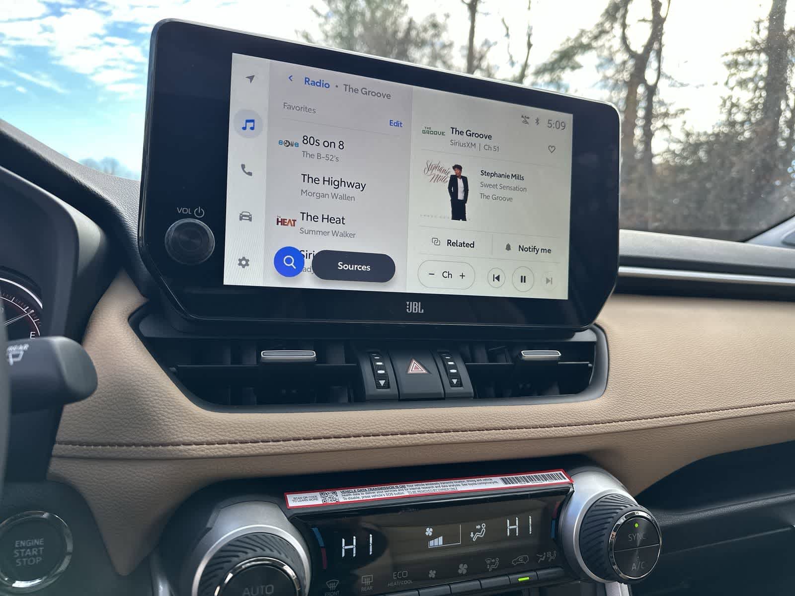 Thumbnail: 2025 Toyota RAV4 - 21