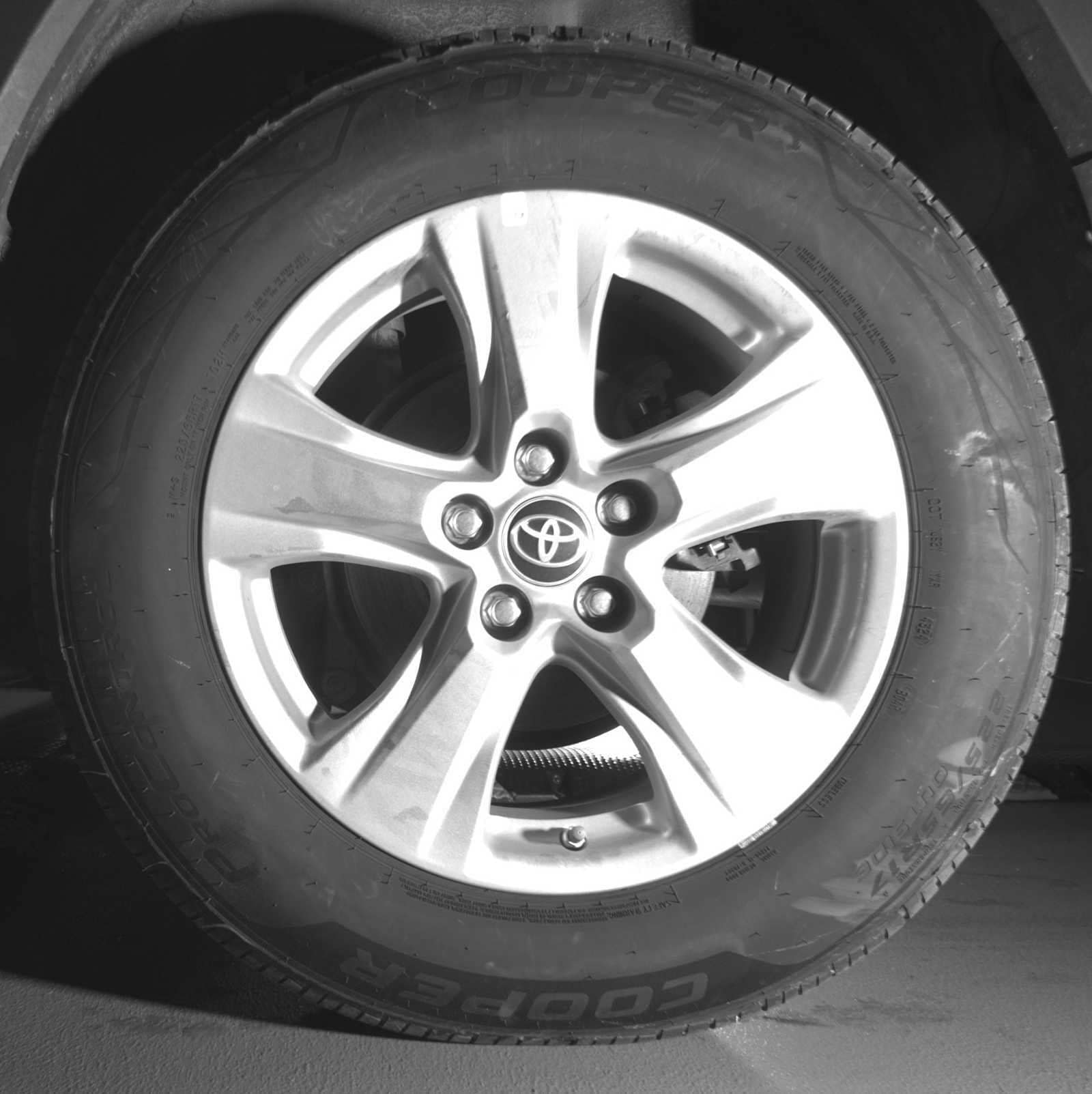 Thumbnail: 2021 Toyota RAV4 - 10