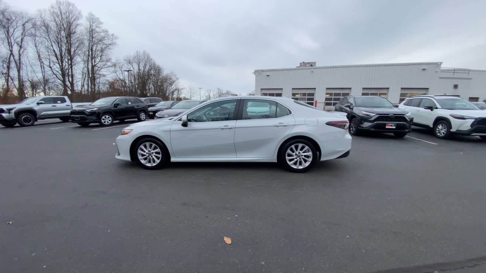 Thumbnail: 2023 Toyota Camry - 12