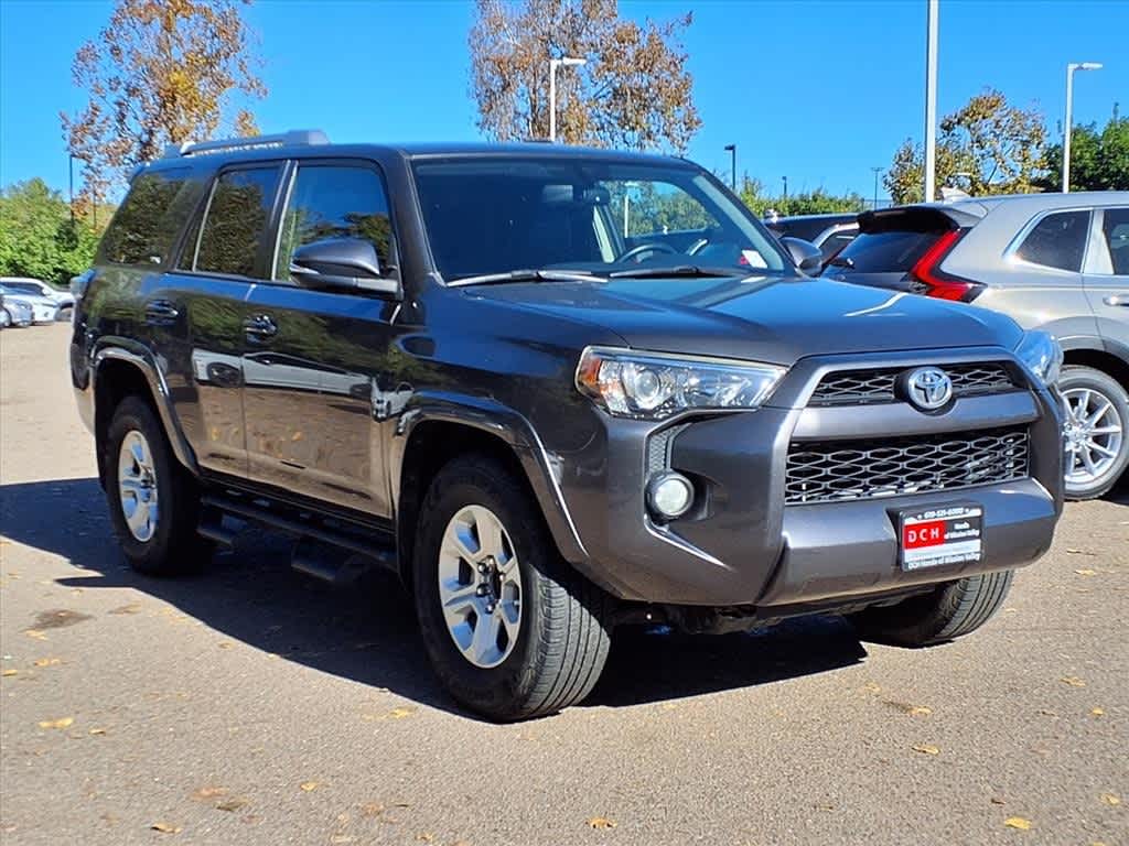 2018 Toyota 4Runner Limited SR5 Premium photo 3