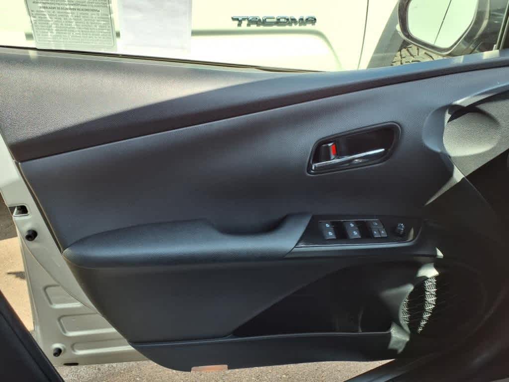 2018 Toyota Prius Two 14