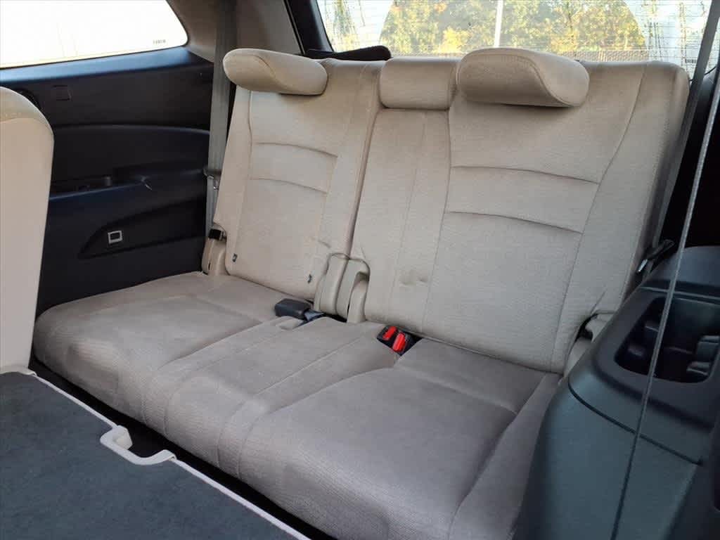 Thumbnail: 2017 Honda Pilot - 10