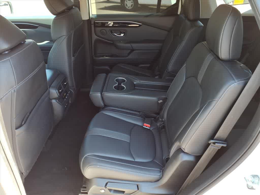 Thumbnail: 2023 Honda Pilot - 9