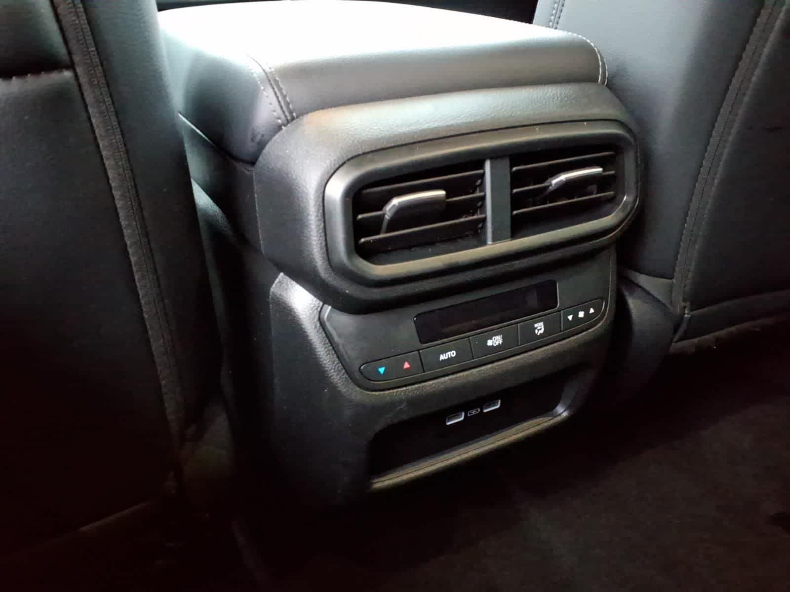 Thumbnail: 2023 Honda Pilot - 12