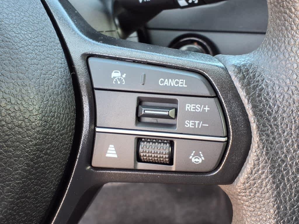 2023 Honda Accord LX 18