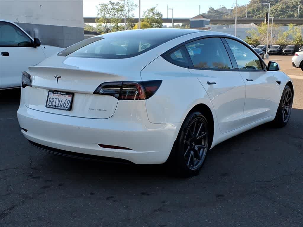 Thumbnail: 2019 Tesla Model 3 - 4