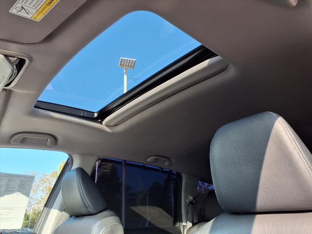 Thumbnail: 2022 Honda Pilot - 16