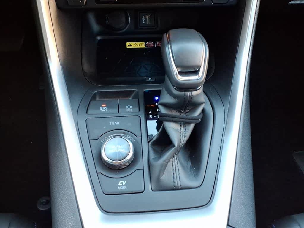 Thumbnail: 2023 Toyota RAV4 - 22