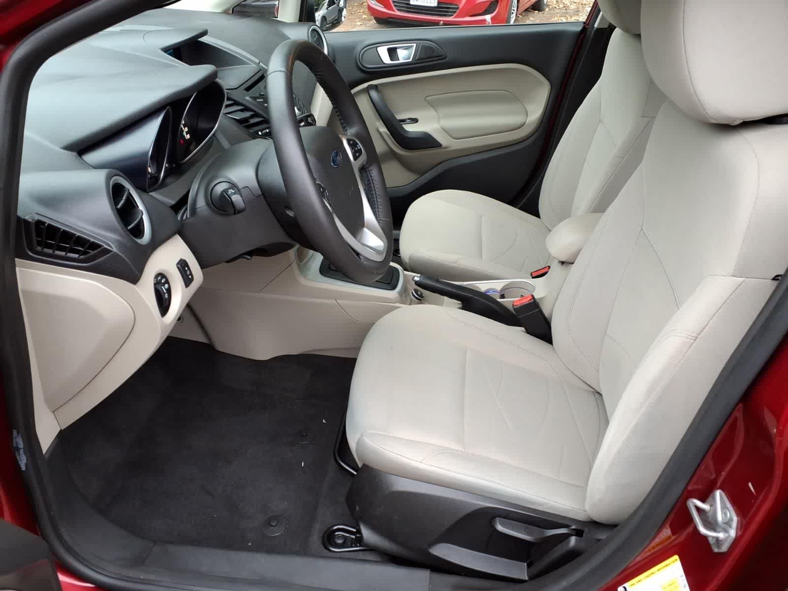 Thumbnail: 2014 Ford Fiesta - 15