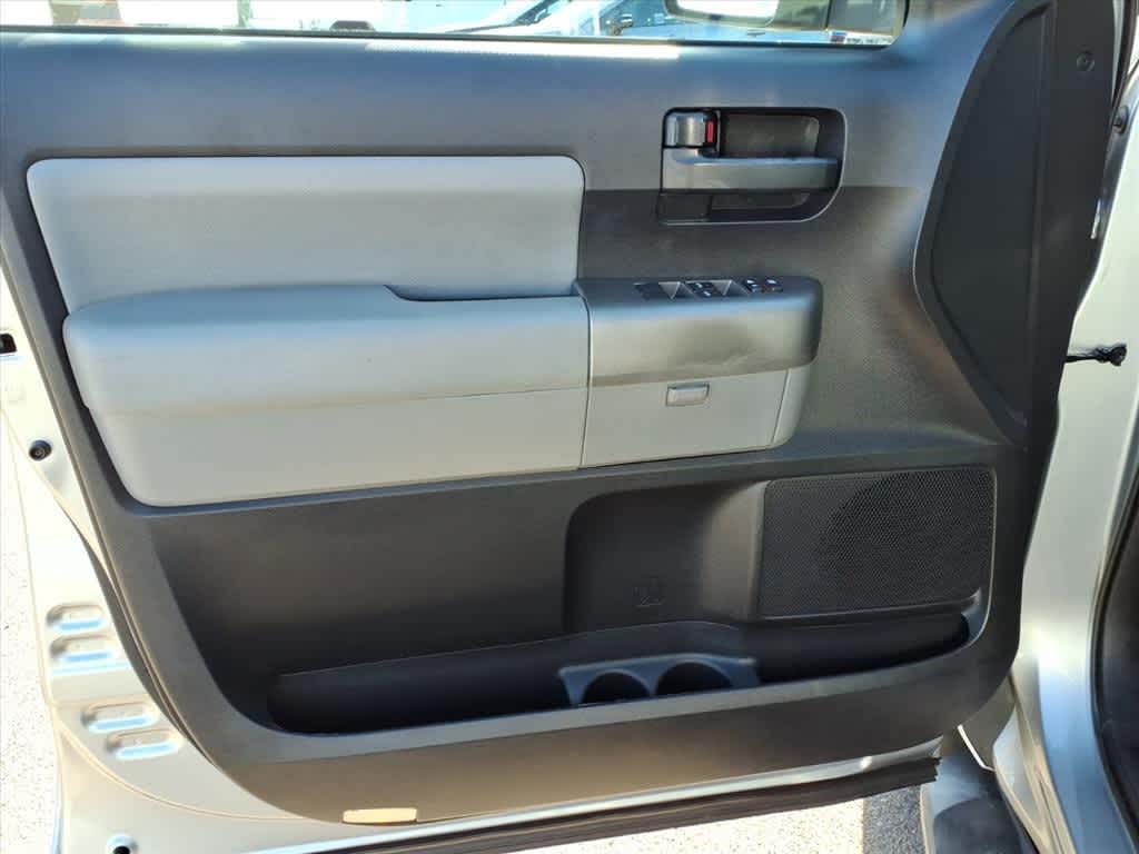 Thumbnail: 2016 Toyota Sequoia - 14