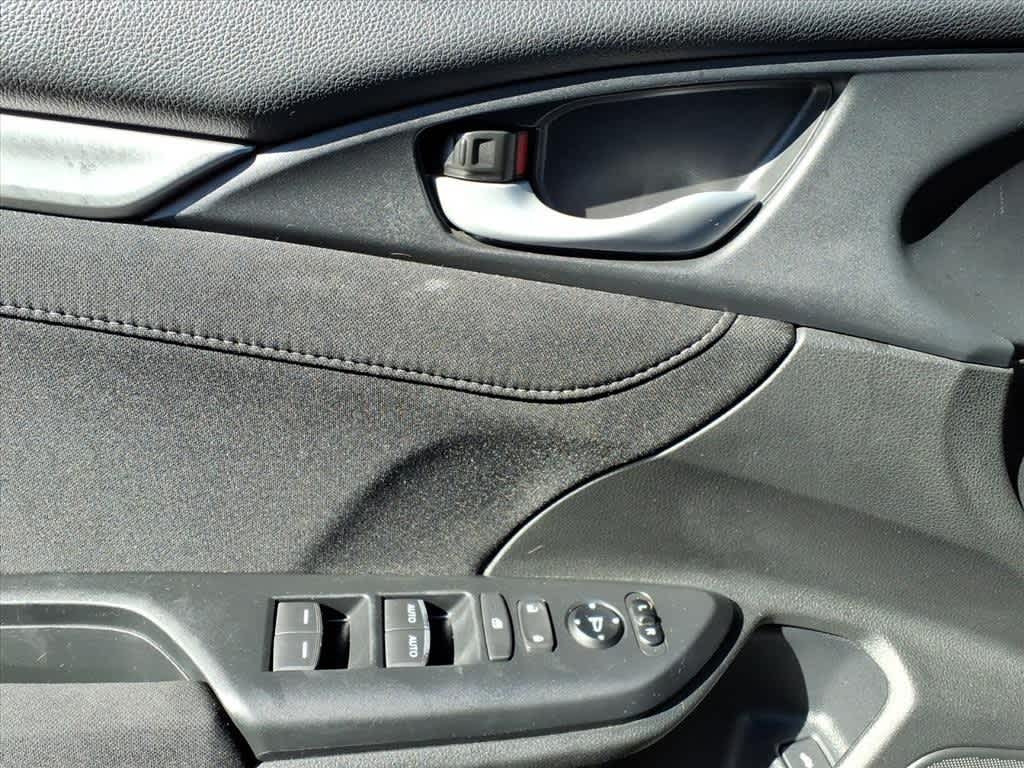 Thumbnail: 2016 Honda Civic - 13