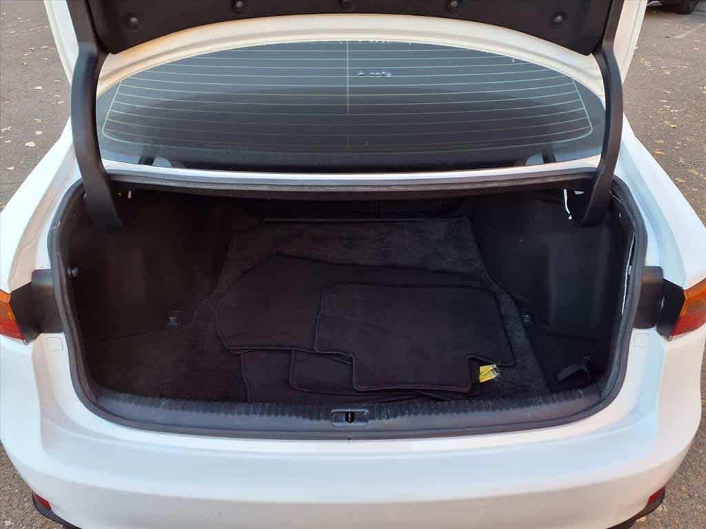 Thumbnail: 2018 Lexus IS - 6