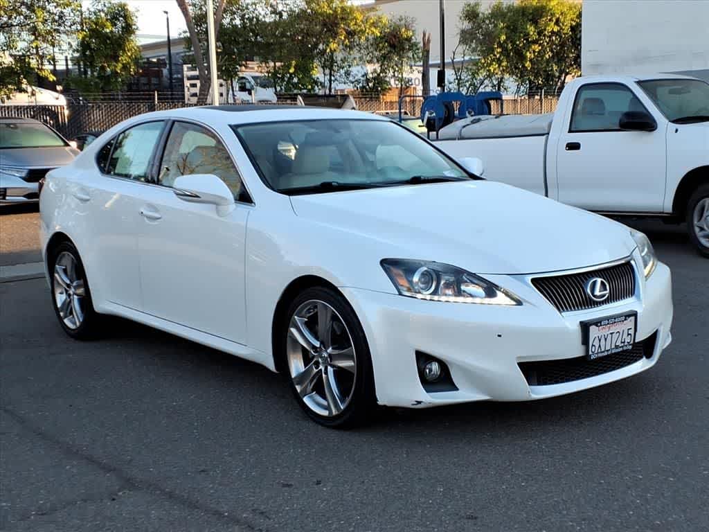 Thumbnail: 2012 Lexus IS - 3