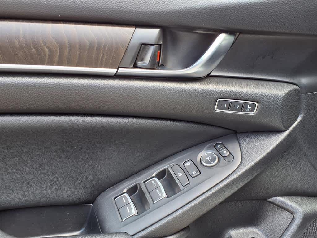 Thumbnail: 2018 Honda Accord - 11