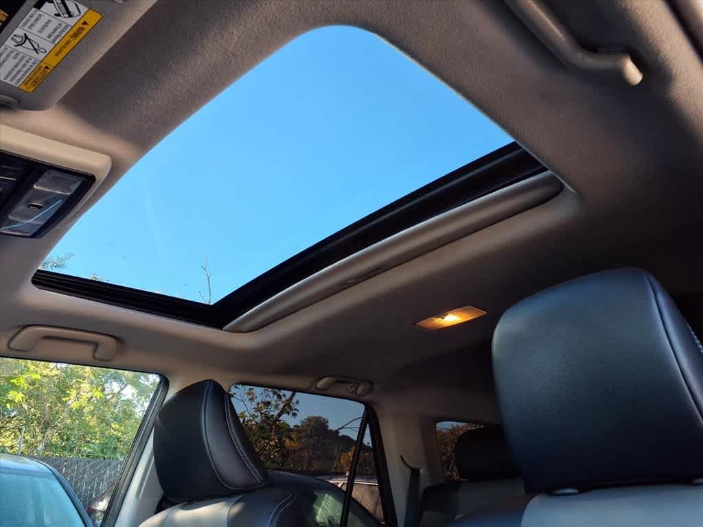 Thumbnail: 2018 Toyota 4Runner - 15