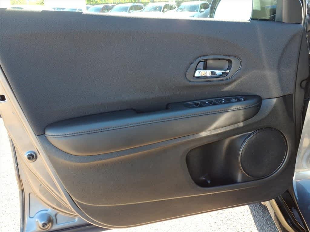 Thumbnail: 2022 Honda HR-V - 14