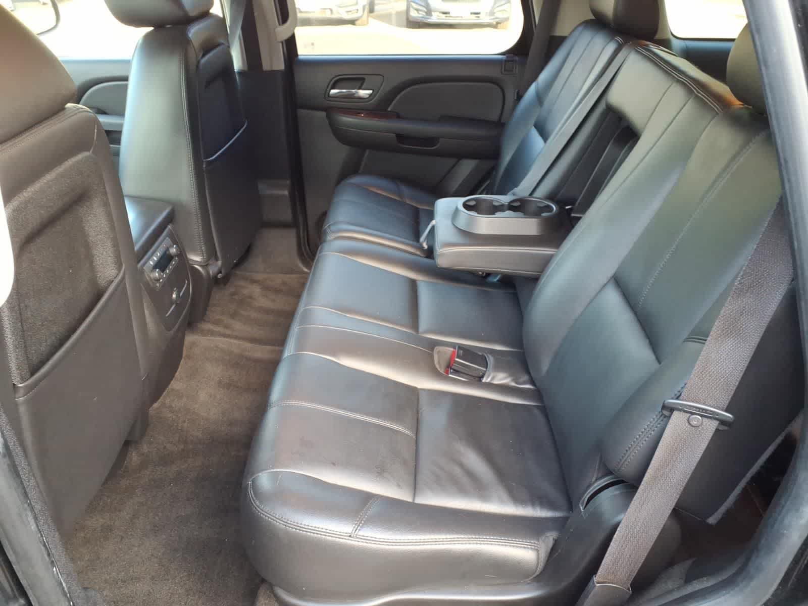 Thumbnail: 2010 Chevrolet Tahoe - 9