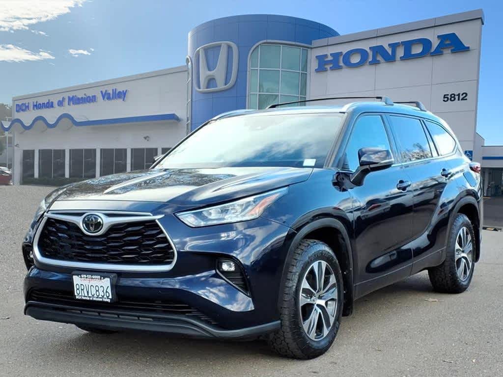 Thumbnail: 2020 Toyota Highlander - 1