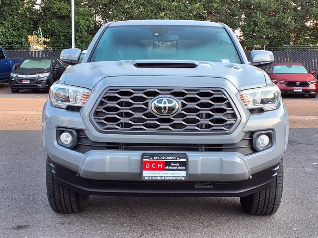 2020 Toyota Tacoma TRD Sport V6 photo 2
