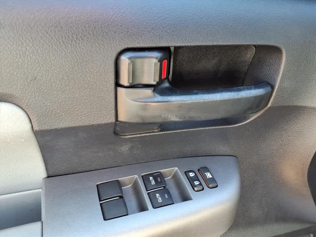 Thumbnail: 2016 Toyota Sequoia - 15