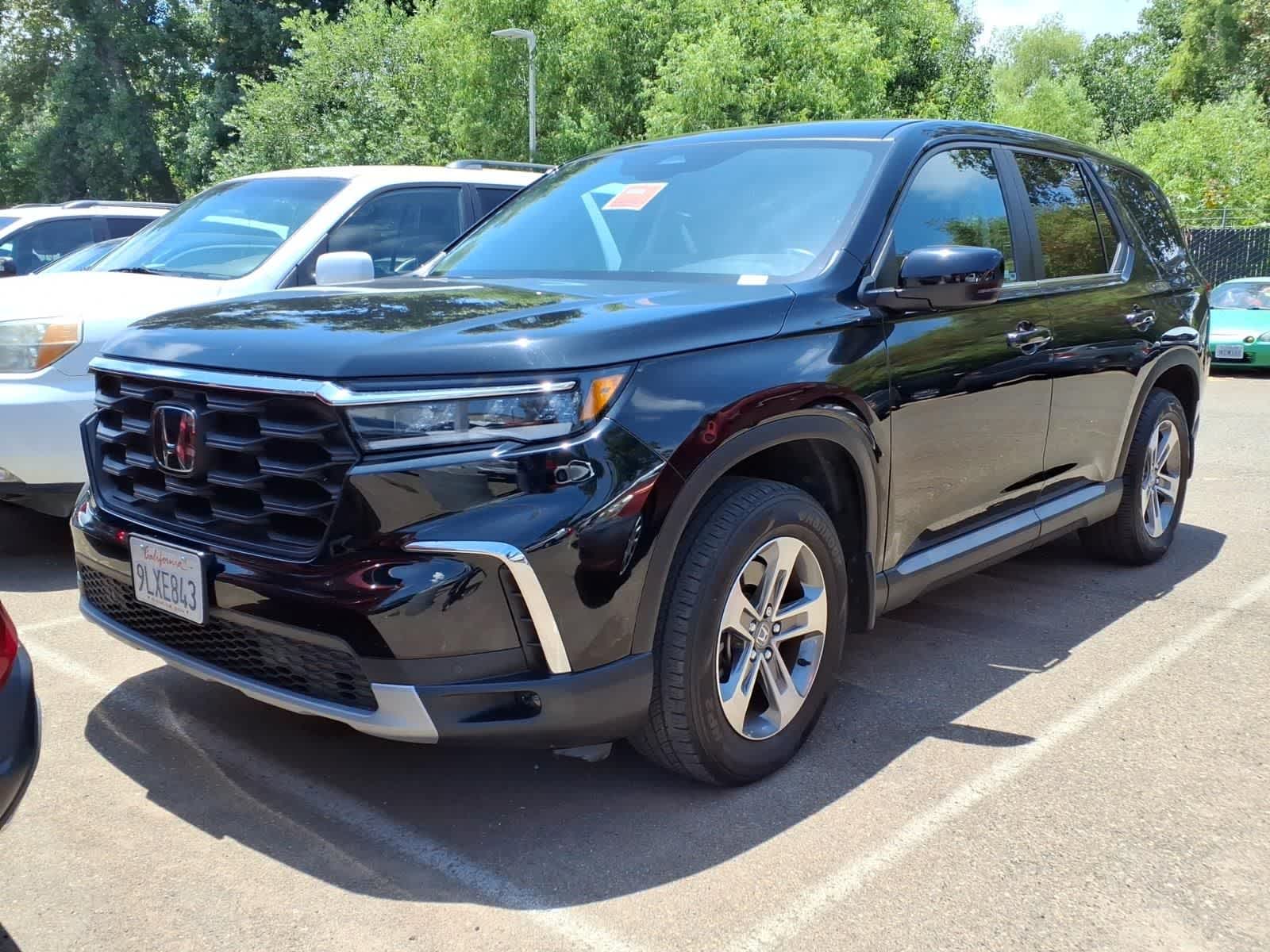 2024 Honda Pilot EX-L 7-Occupant 2WD's photo