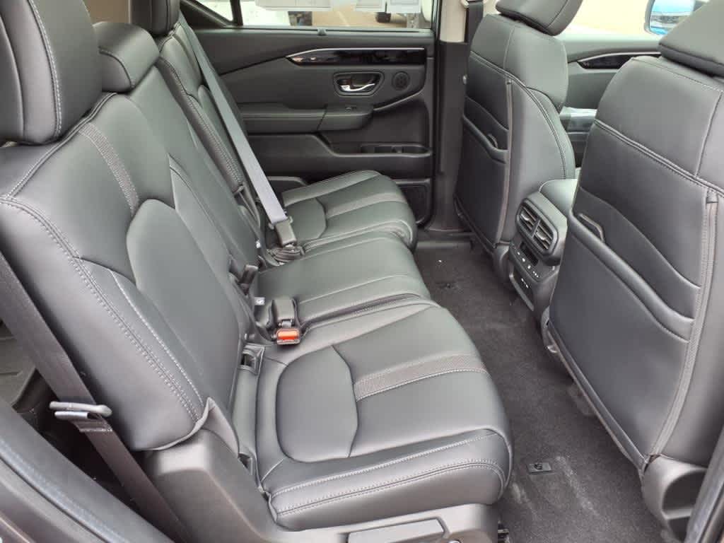 Thumbnail: 2025 Honda Pilot - 12